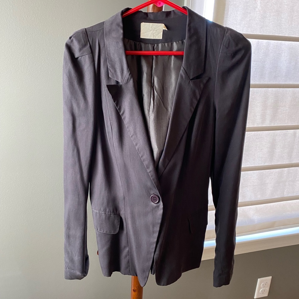 Lush navy blazer